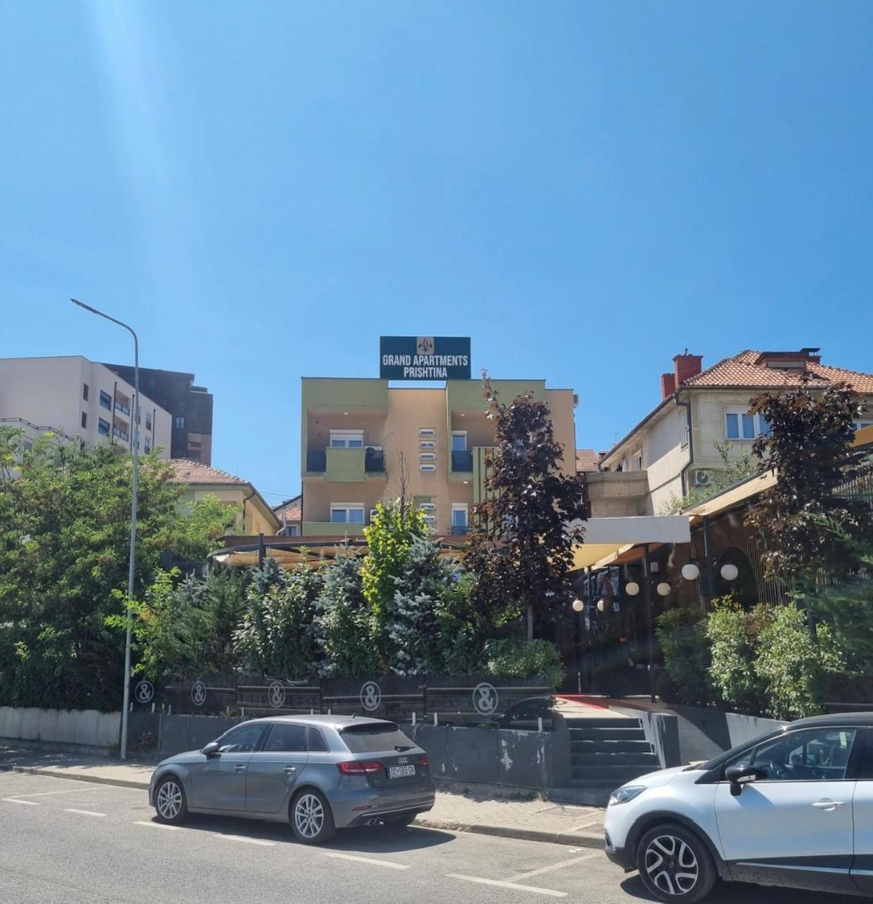 Grand Apartments Prishtina Prishtinë Exterior photo